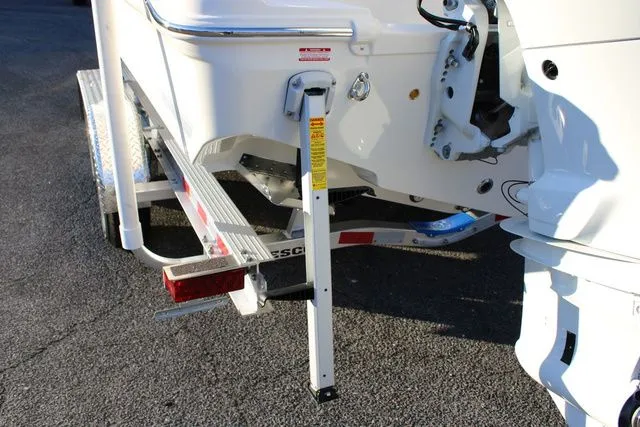 Slide: The Image of Bulls Bay 255 Center Console 2026 - 10