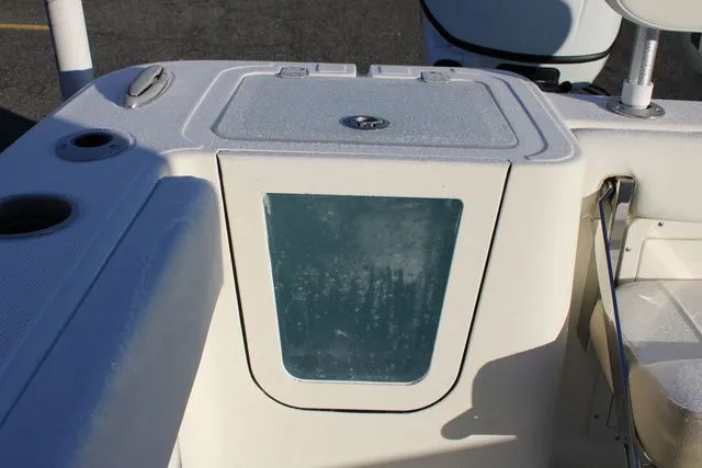 Slide: The Image of Bulls Bay 255 Center Console 2026 - 19