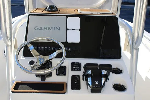 Slide: The Image of Bulls Bay 255 Center Console 2026 - 23