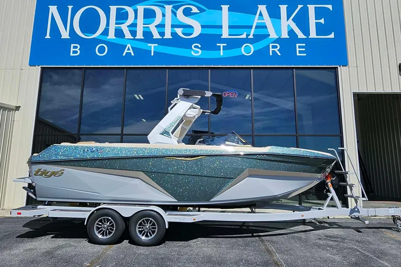Slide: The Image of 2026 Tigé Z3 boat on trailer at Norris Lake Boat Store. - 7