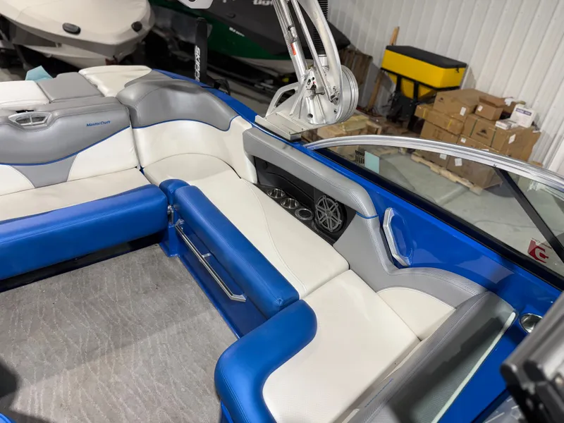 Slide: The Image of MasterCraft X20 2016 - 23