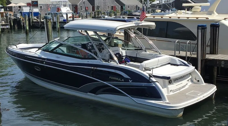 The Image of 2016 Formula 350 FX Crossover Bowrider docked at harbor. - 0