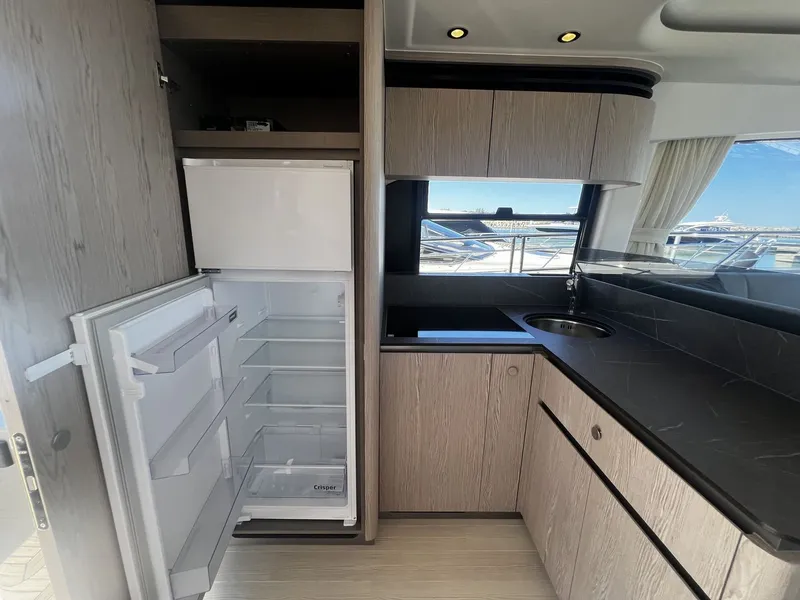 Slide: The Image of Azimut Fly 53 2027 - 17