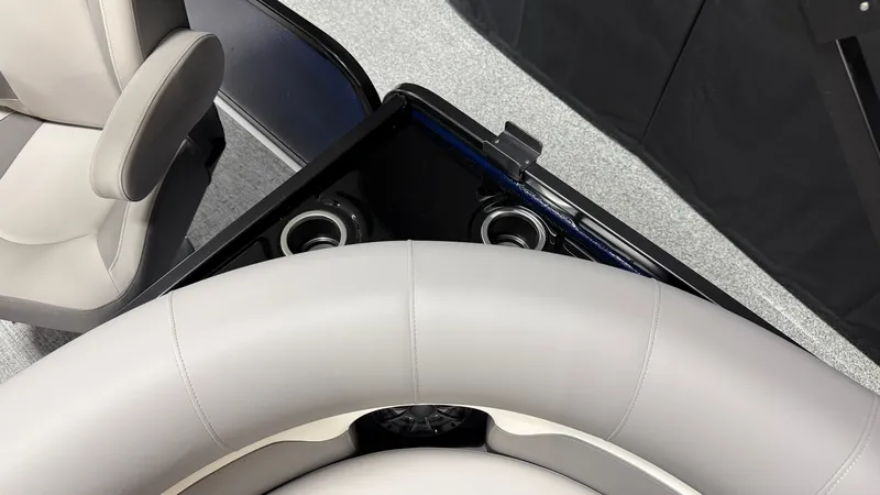 Slide: The Image of Premier 230SUNSATION ANGLER 2027 - 71