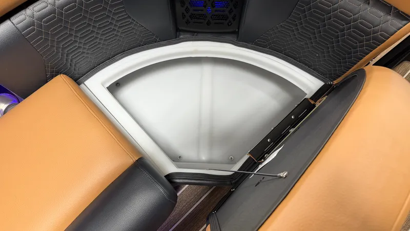 Slide: The Image of Premier 250INTRIGUE 2027 - 70