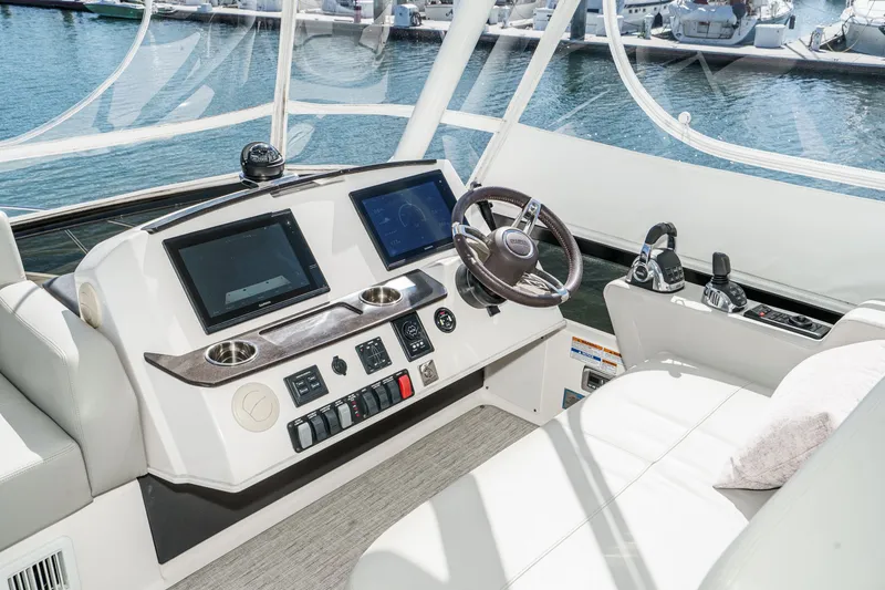 Slide: The Image of Tiara 44 Flybridge 2018 - 30