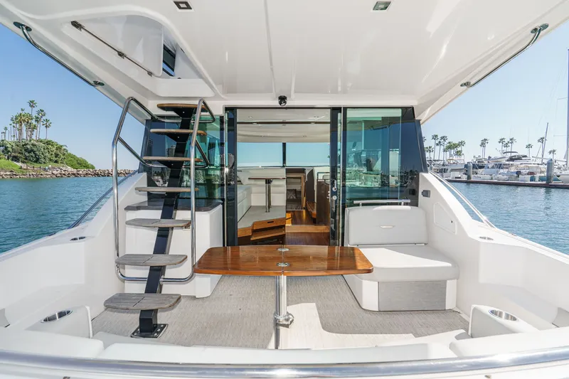 Slide: The Image of Tiara 44 Flybridge 2018 - 37