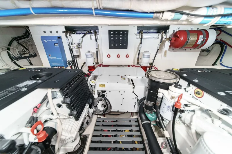 Slide: The Image of Tiara 44 Flybridge 2018 - 44