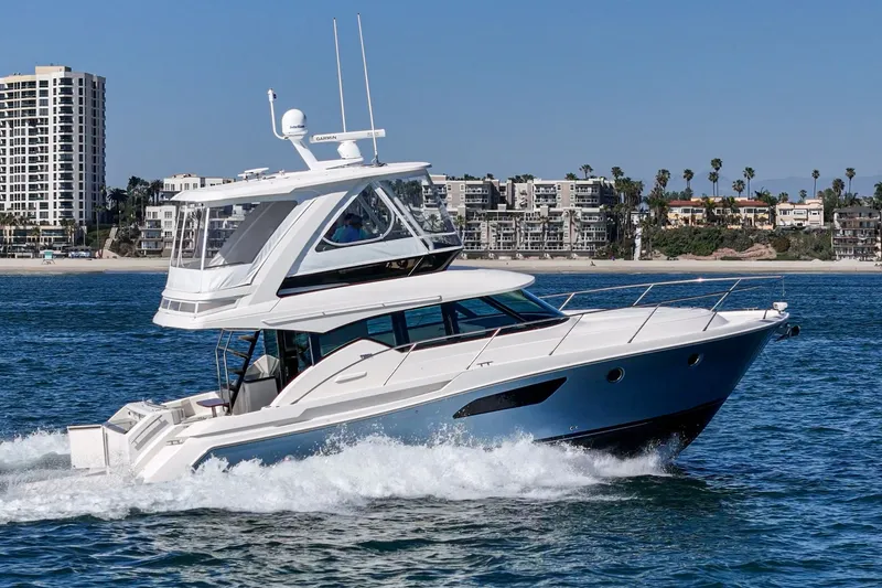 Slide: The Image of Tiara 44 Flybridge 2018 - 6