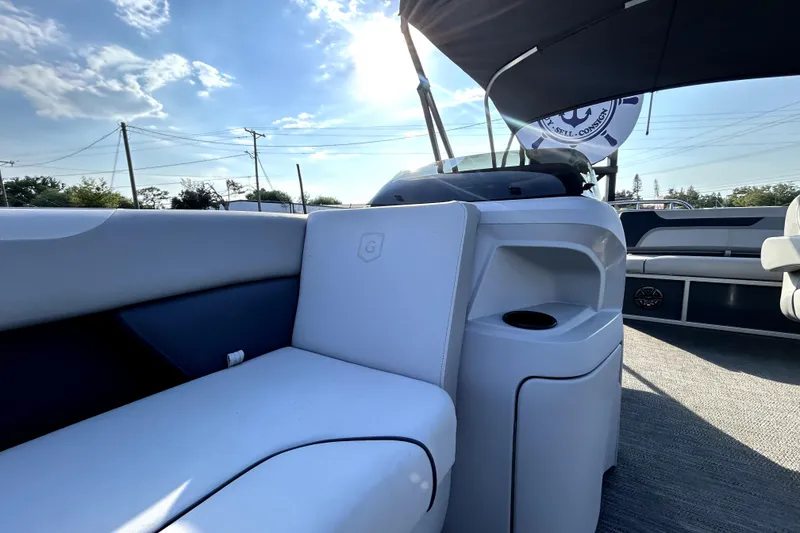 Slide: The Image of Label on Magic Tilt trailer showing specifications and safety standards compliance. - 87