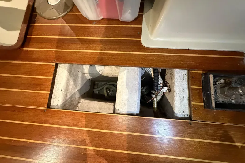 Slide: The Image of Open floor section on a 1985 C&C 35 MK III yacht. - 31