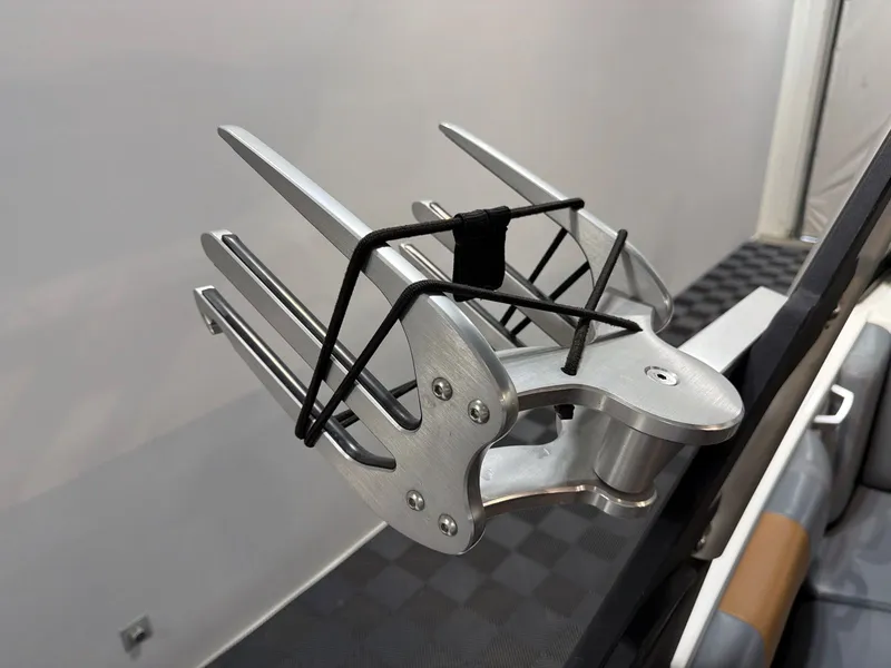 Slide: The Image of Malibu Wakesetter 21 MLX 2020 - 18
