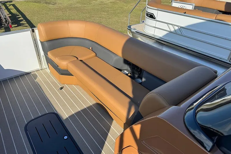Slide: The Image of 2026 Bentley Pontoons Elite 253 Admiral with luxurious tan seating on deck. - 18