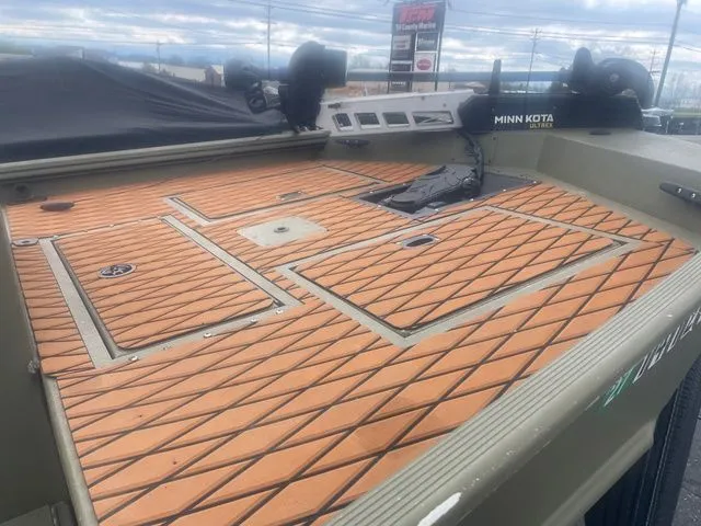 Slide: The Image of 2024 Lowe Roughneck RX1760 Pathfinder with Minn Kota motor. - 8