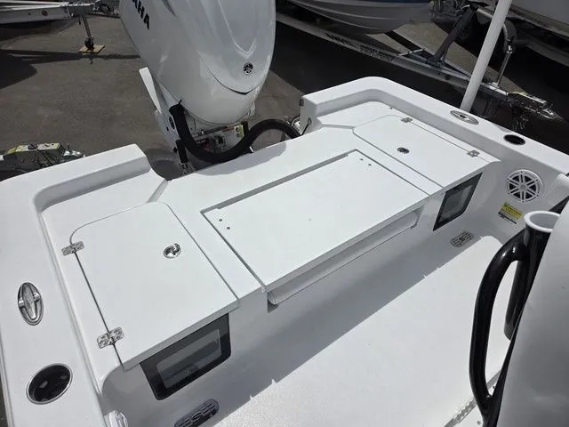 Slide: The Image of Sportsman Masters 247 Bay Boat 2026 - 16