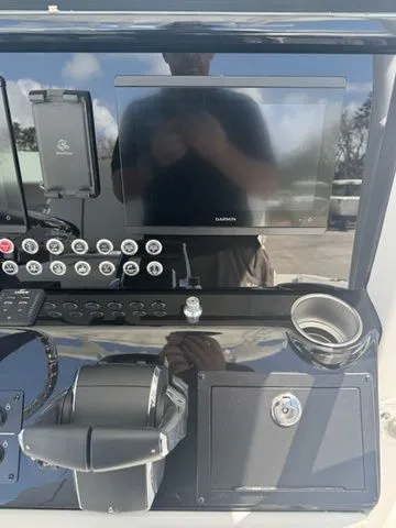 Slide: The Image of Dashboard of 2026 Wellcraft Fisherman 243 XB with Garmin display. - 12