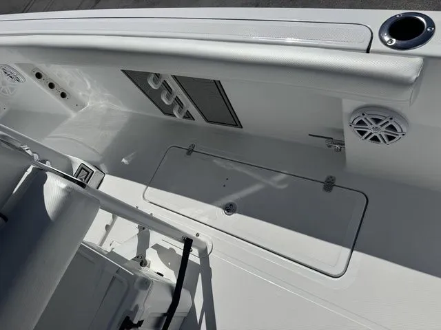 Slide: The Image of Interior view of Wellcraft Fisherman 243 XB 2026 boat deck. - 21