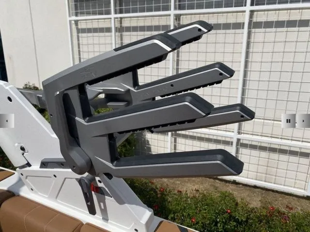 Slide: The Image of Malibu Wakesetter 25 LSV 2025, modern wakeboard rack design. - 18