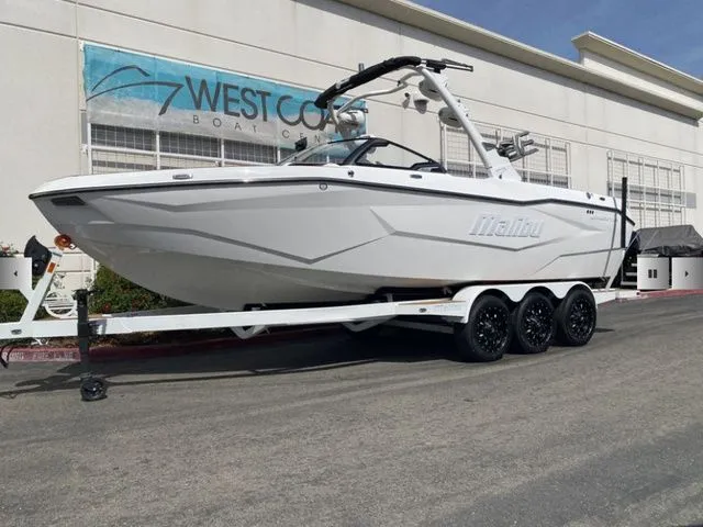 Slide: The Image of 2025 Malibu Wakesetter 25 LSV boat on trailer at West Coast Boat Center. - 3