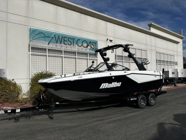 The Image of 2025 Malibu Wakesetter 23 MXZ at West Coast Boat Center. - 1
