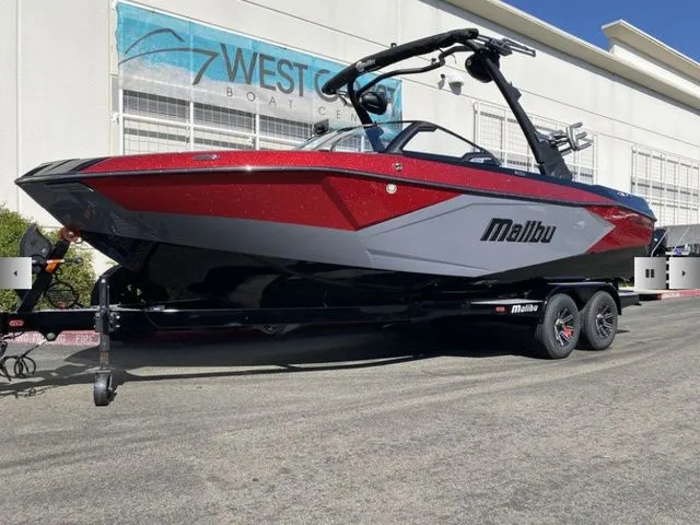 The Image of 2025 Malibu Wakesetter 23 LSV boat at West Coast Boat Center. - 1