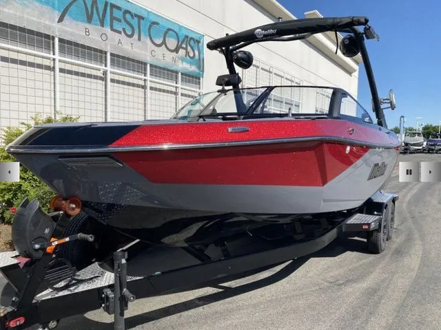 Slide: The Image of 2025 Malibu Wakesetter 23 LSV boat at West Coast Boat Center. - 4