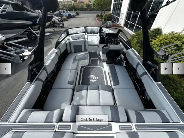 Slide: The Image of Interior view of 2025 Malibu Wakesetter 22 MXZ boat. - 6