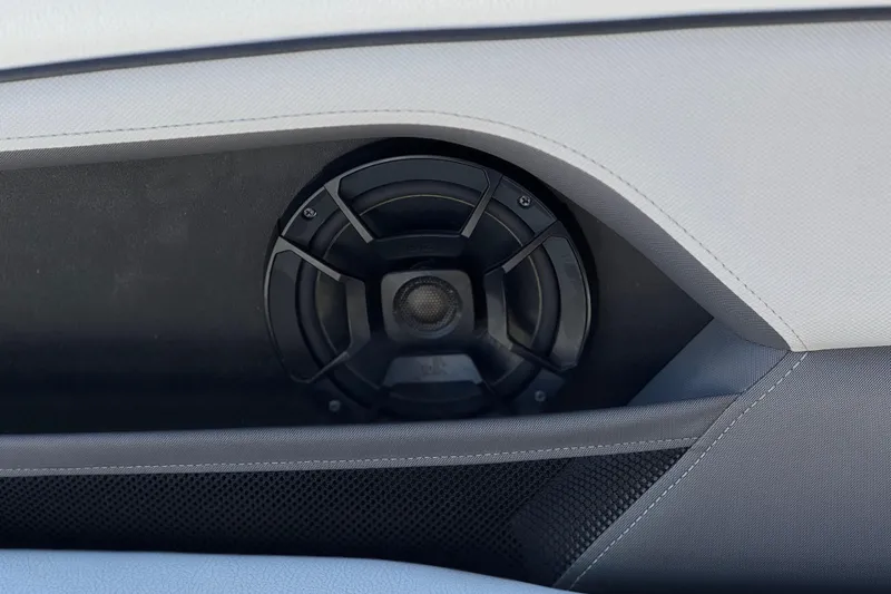 Slide: The Image of Speaker detail on 2019 Yamaha Boats 212 Limited S interior. - 22