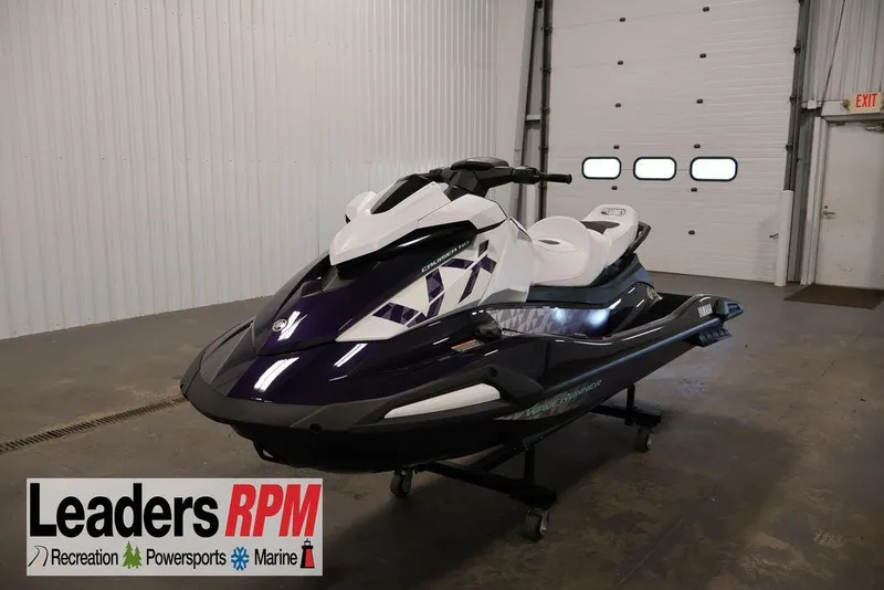 Slide: The Image of 2026 Yamaha WaveRunner VX Cruiser HO in showroom, featuring sleek design and modern aesthetics. - 3