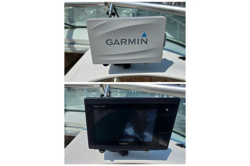 Slide: The Image of Garmin GPS device on 2001 Sea Ray Sundancer 260 boat dashboard. - 21