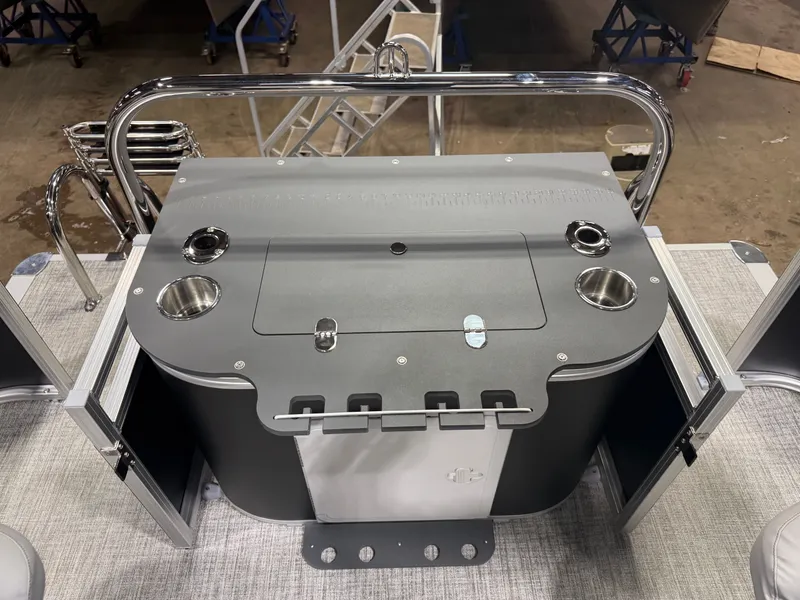 Slide: The Image of 2026 Tahoe Sport 2385 Tritoon with stainless steel features. - 21