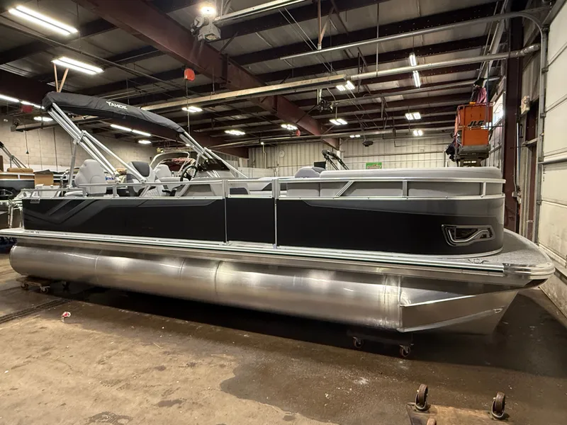 Slide: The Image of 2026 Tahoe Sport 2385 Tritoon displayed indoors. - 47