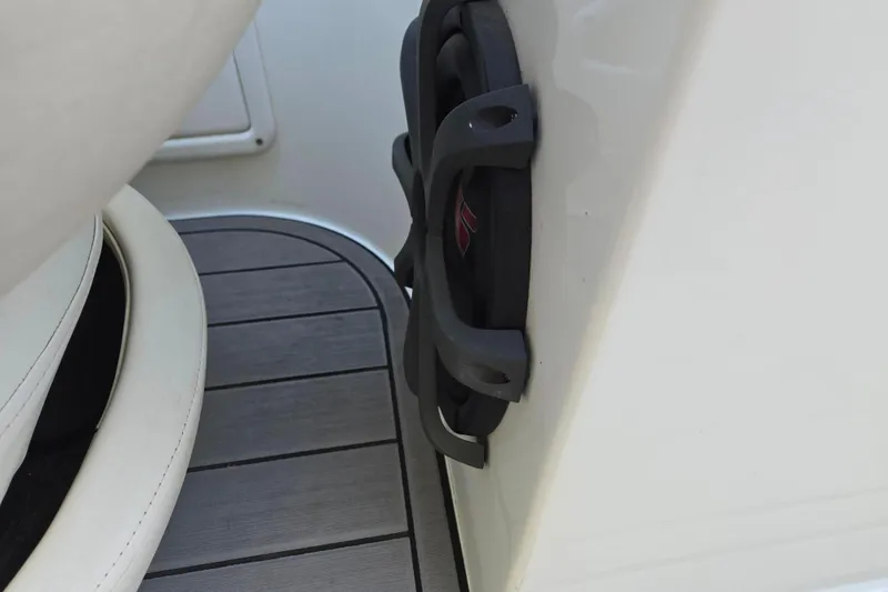 Slide: The Image of 2010 MB SPORTS 21 Tomcat interior detail with speaker and flooring. - 13