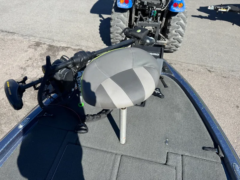 Slide: The Image of 2019 Skeeter ZX225 boat with seat and controls. - 19