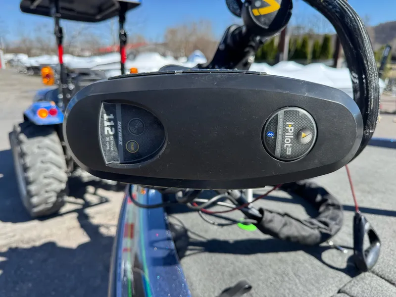 Slide: The Image of Close-up of iPilot system on a 2019 Skeeter ZX225 boat. - 24