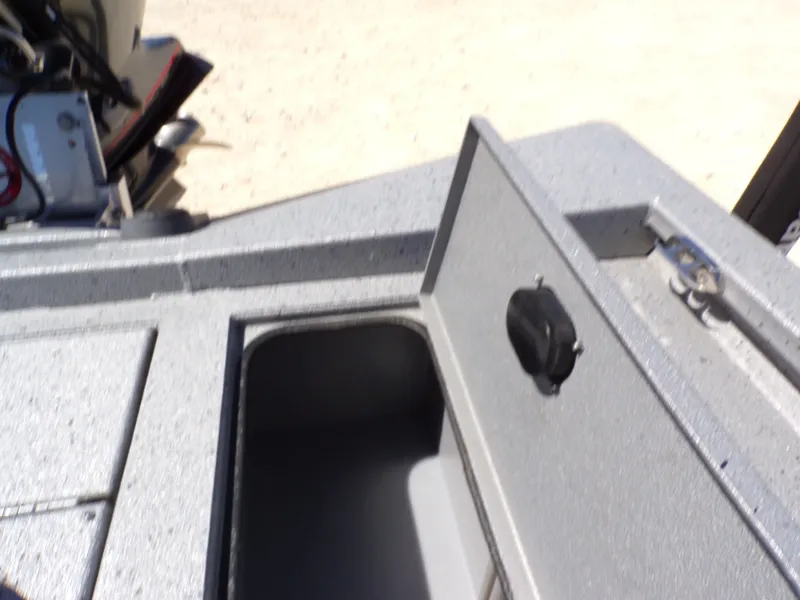 Slide: The Image of Xpress H190B Bay 2021 - 8