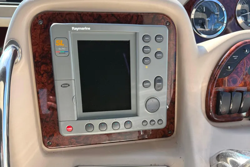 Slide: The Image of Radar-Raymarine RL 70C - 16