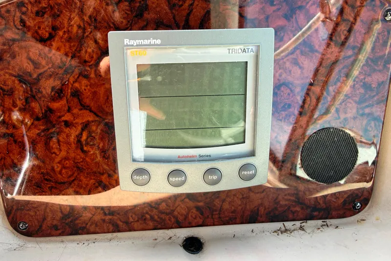 Slide: The Image of Raymarine TriData ST60 - 17