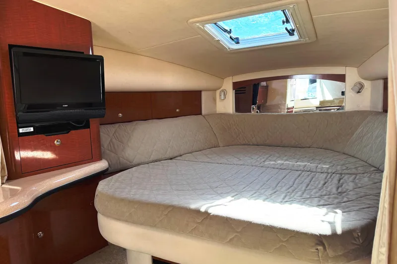 Slide: The Image of FWD Berth - 30