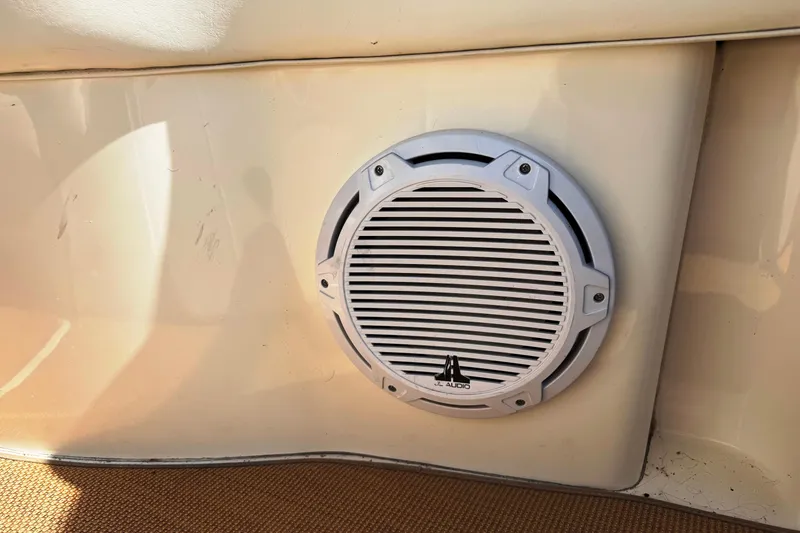 Slide: The Image of Sub Woofer in Cockpit - 37