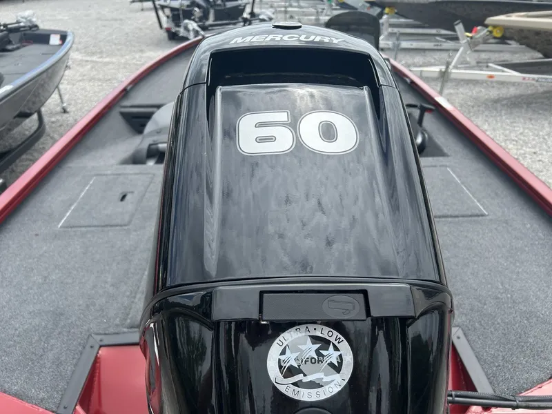 Slide: The Image of Lowe Stinger ST175 2026 - 4