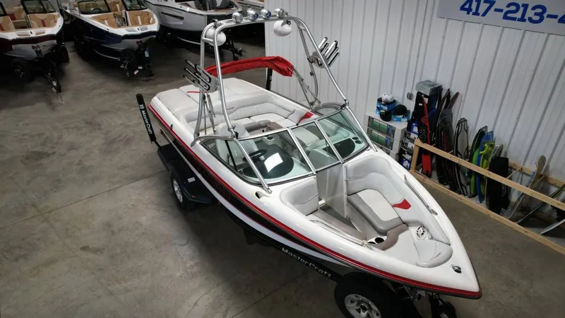 Slide: The Image of MasterCraft X2 2004 - 21