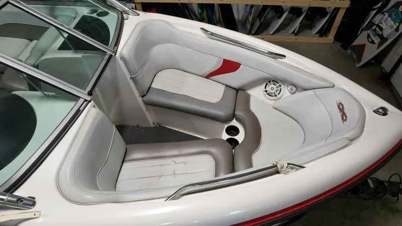 Slide: The Image of MasterCraft X2 2004 - 22