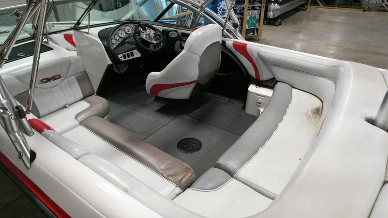 Slide: The Image of MasterCraft X2 2004 - 36