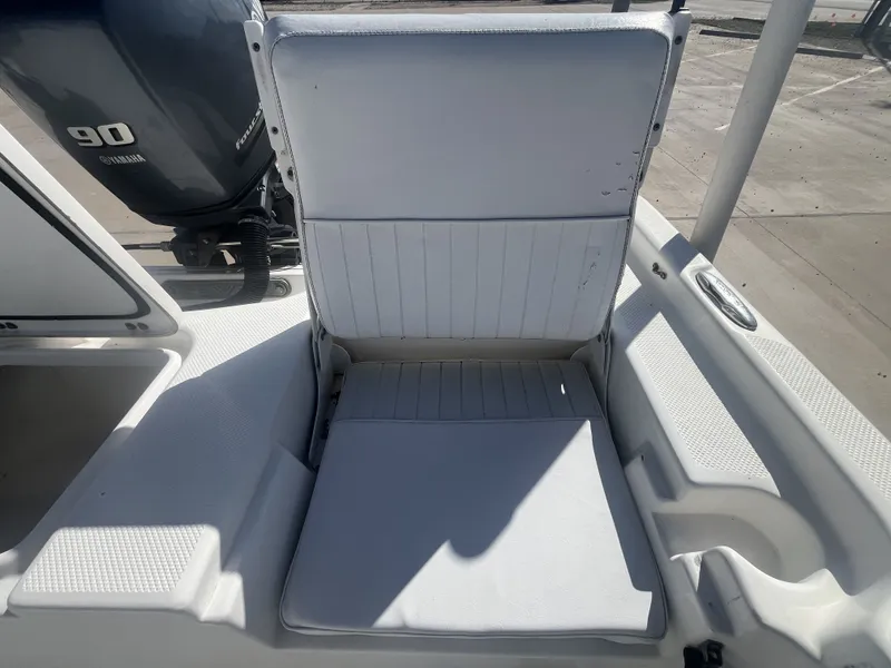 Slide: The Image of 2013 Sea Fox 180XT boat seat with Yamaha 90 engine. - 25