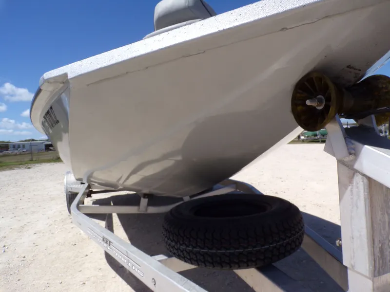 Slide: The Image of Xpress H190B Bay 2021 - 11