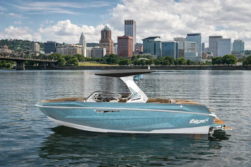 The Image of Tigé Ultré 25ZX 2026 - 1