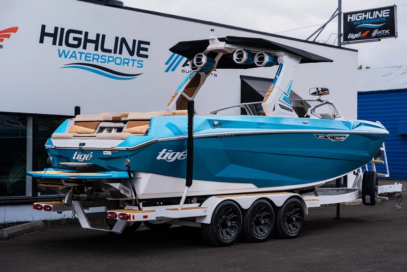 Slide: The Image of 2026 Tigé Ultré 25ZX boat at Highline Watersports. - 6