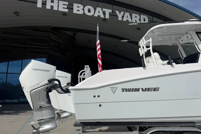 Slide: The Image of 2026 Twin Vee 280 GFX2 CC boat with Mercury engines at The Boat Yard. - 10