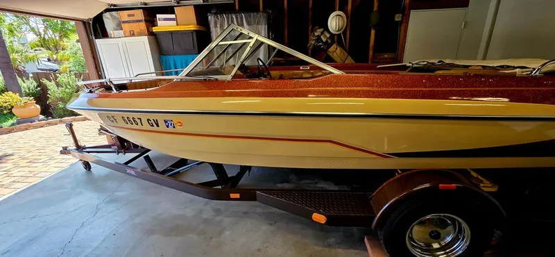 The Image of Glastron 18 1981 - 0